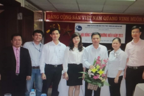 Đại hội cổ đông thường niên năm 2013